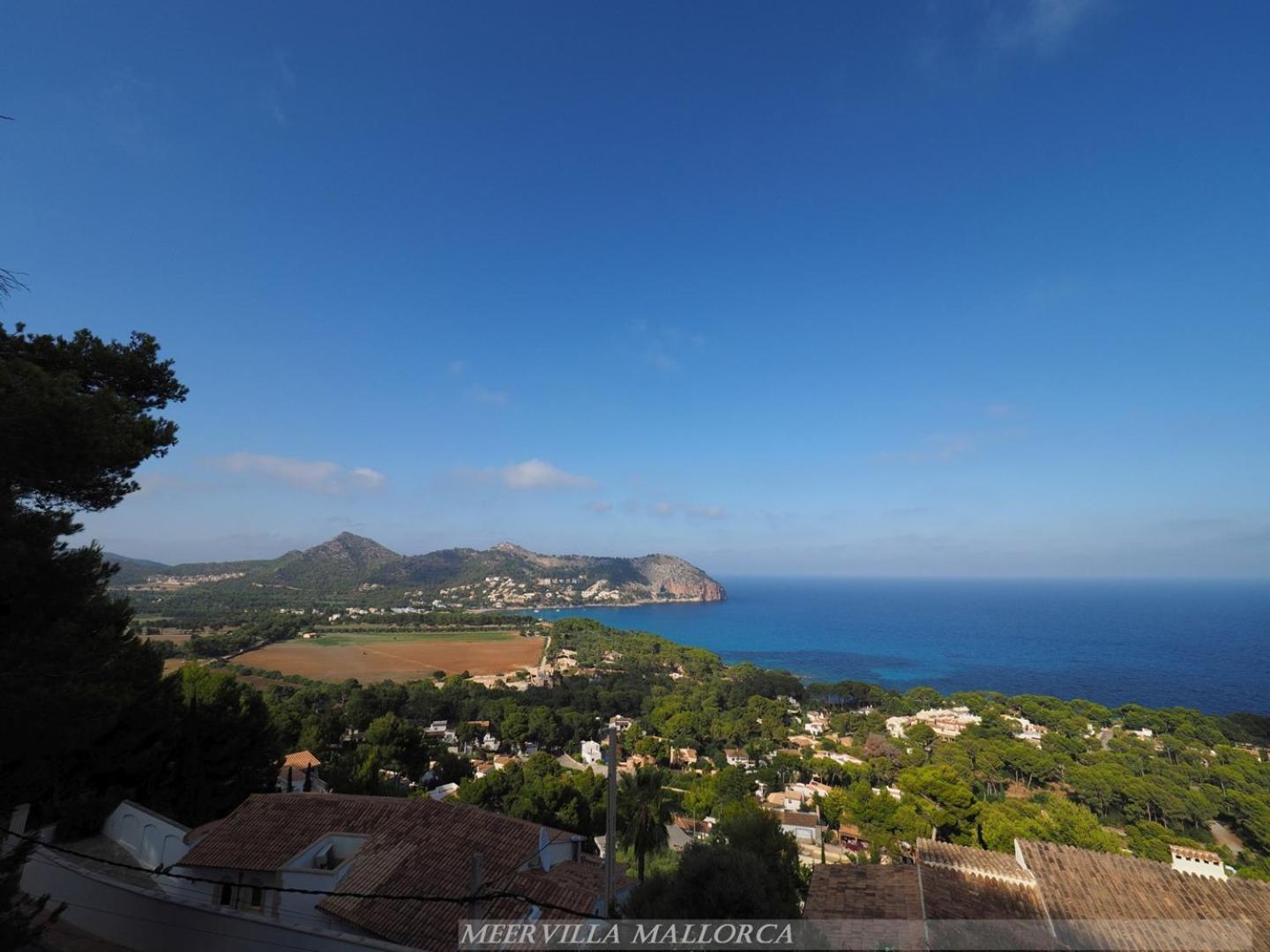 Meervilla Mallorca - Charmantes Ferienhaus mit phantastischem Meerblick in Canyamel Exterior foto